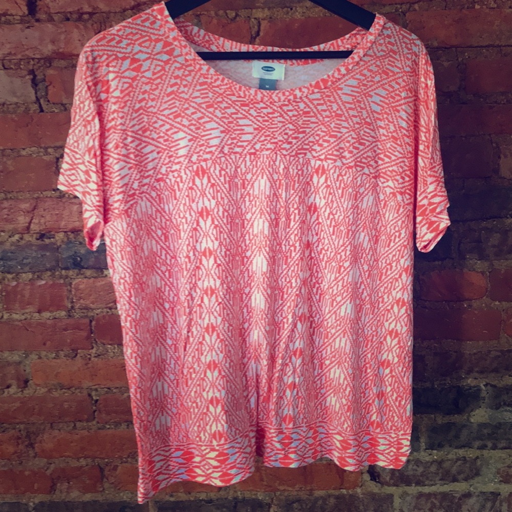 Old navy T-shirt